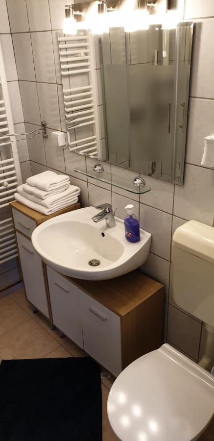 Apartments And Rooms Ivana Крк Экстерьер фото
